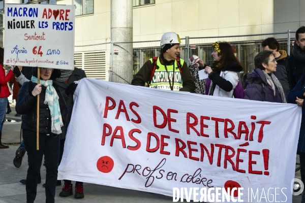 Manifestation contre la réforme des retraites du 4 janvier 2020, à Paris. National strike of 4 janvier 2020 in Paris.