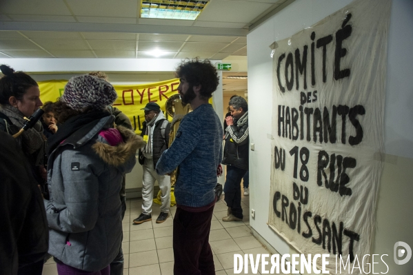Le DAL réquisitionne un immeuble.