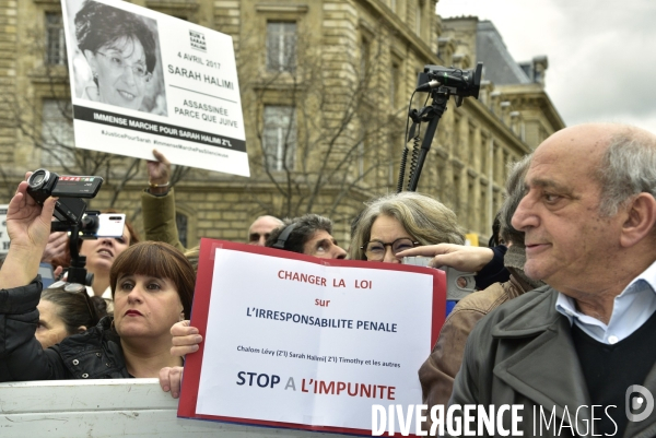 Rassemblement pour réclamer   justice pour Sarah Halimi  , à Paris. Rally to demand  justice for Sarah Halimi 