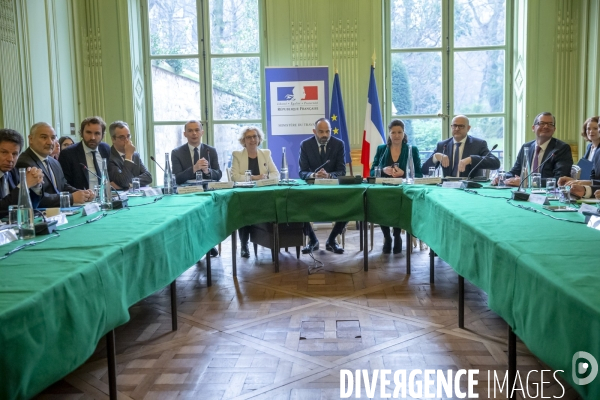 Négociations sur la réforme des retraites au ministere du Travail