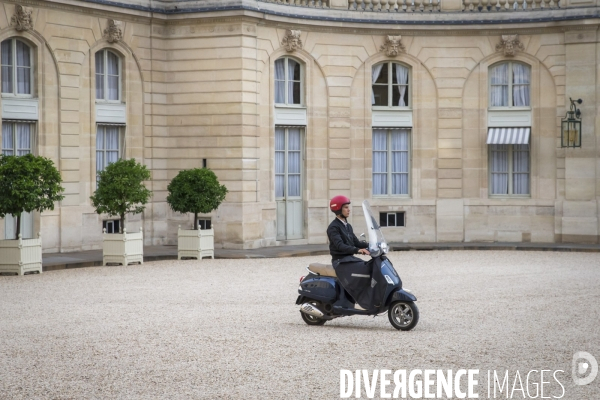 Elysée: r¢union de la conf¢rence des repr¢sentants des cultes en france