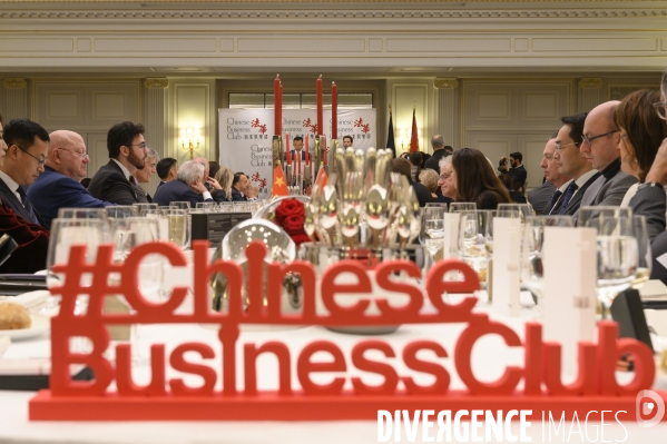 Jean-Pierre Raffarin et Lu Shaye, ambassadeur de Chine en France, reçus par le Chinese Business Club à Paris le 11 décembre 2019.