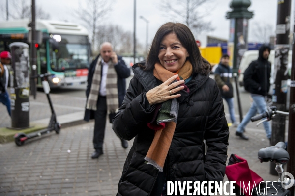 Anne Hidalgo lance sa campagne   Paris en commun   porte de la Chapelle