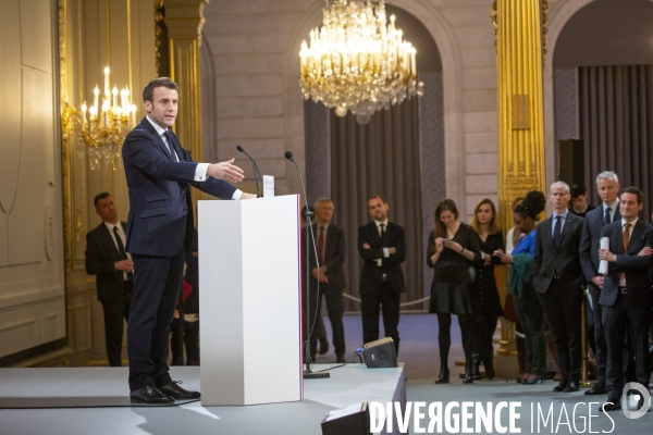 Emmanuel Macron presente ses voeux à la presse
