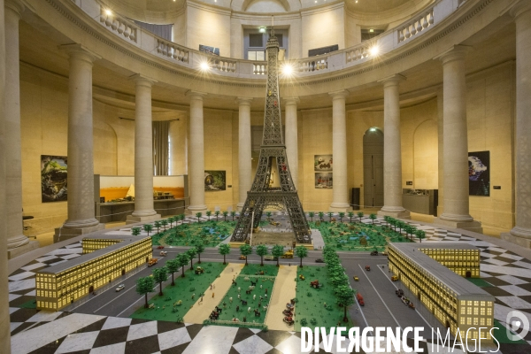 Cine en briques  expo lego a versailles