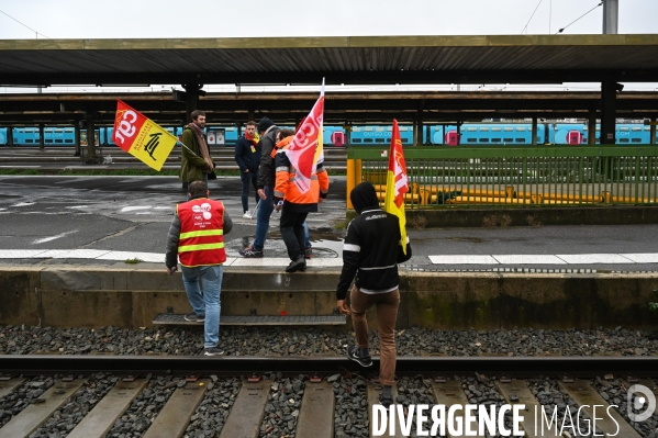 Grèves contre la réforme des retraites gare de Lyon