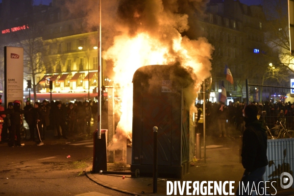 Affrontements GILETS JAUNES  et POLICE le 18 janvier 2020, à Paris. Yellow vests 18 janvier 2020 in Paris.