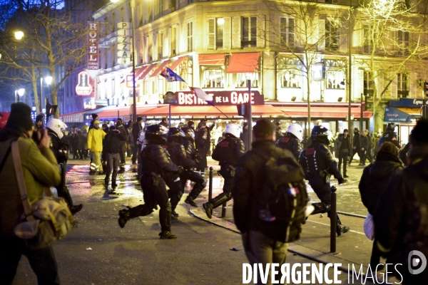 Affrontements GILETS JAUNES  et POLICE le 18 janvier 2020, à Paris. Yellow vests 18 janvier 2020 in Paris.