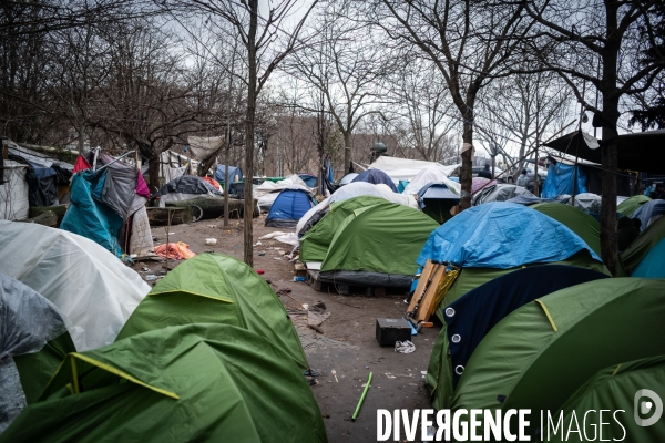 Camp de migrants de la Porte d Aubervilliers