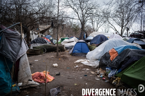 Camp de migrants de la Porte d Aubervilliers