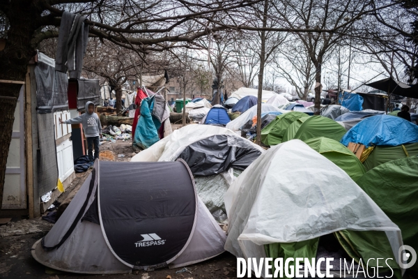 Camp de migrants de la Porte d Aubervilliers