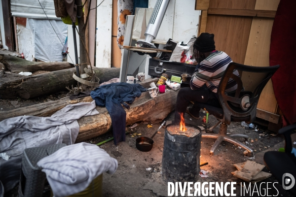 Camp de migrants de la Porte d Aubervilliers