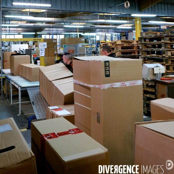 Chez Burgbad, le made in France d un fabricant de meubles de salle de bains