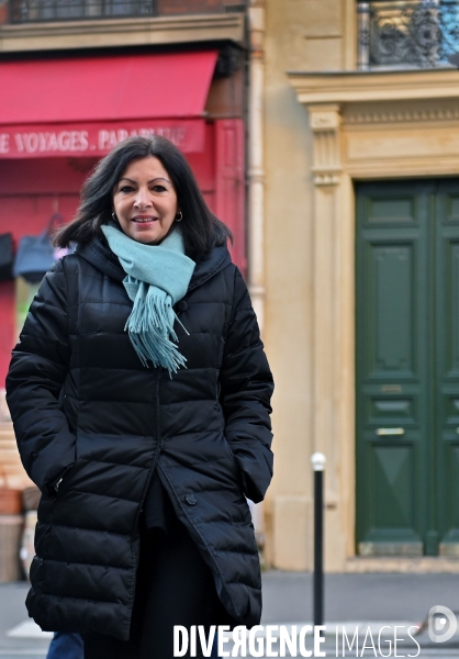 Conference de presse d Anne Hidalgo pour devoiler sa vision pour faire de paris une ville du quart d heure climat