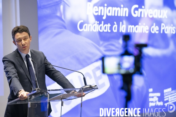 Benjamin GRIVEAUX présente ses mesures pour la sécurité des parisiens.