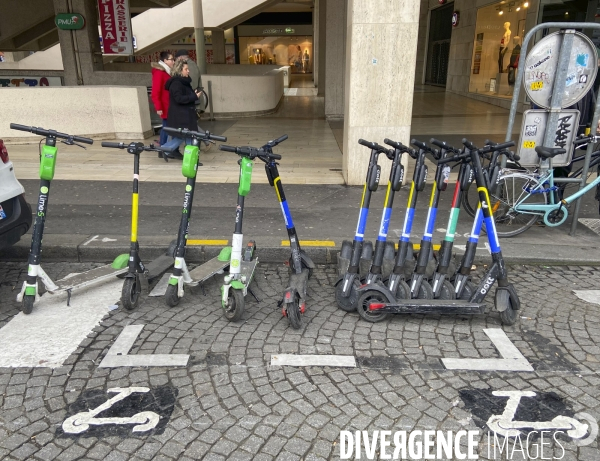 Aires de parking  pour trottinettes electriques a paris