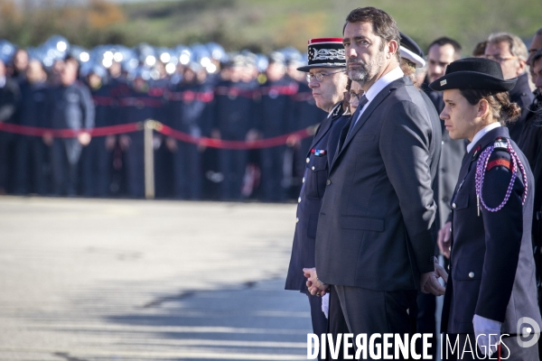 Emmanuel Macron: cérémonie pour trois sauveteurs accidentés à Nîmes-Garons