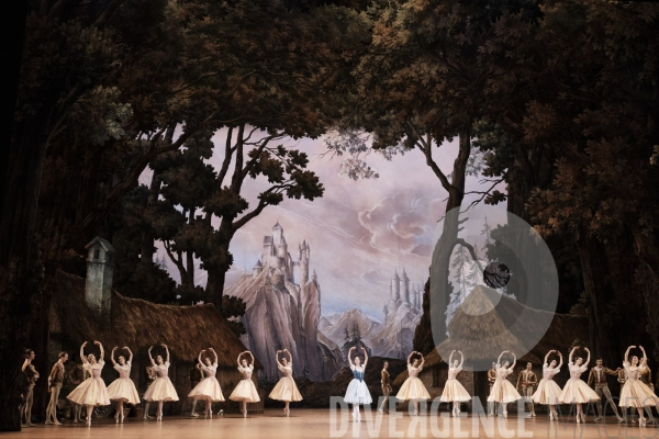 Giselle / Jean Coralli - Jules Perrot / Ballet de l Opéra national de paris