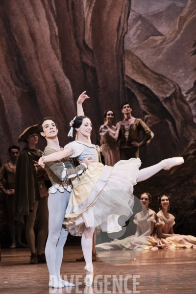 Giselle / Jean Coralli - Jules Perrot / Ballet de l Opéra national de paris