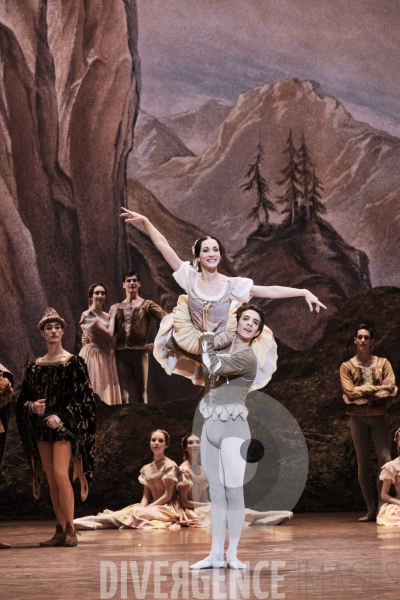 Giselle / Jean Coralli - Jules Perrot / Ballet de l Opéra national de paris