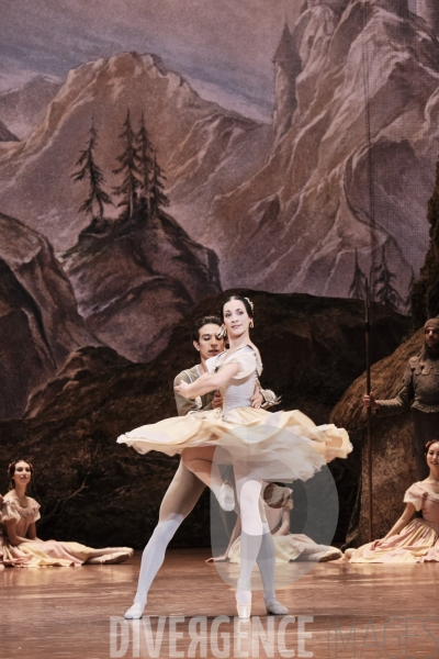 Giselle / Jean Coralli - Jules Perrot / Ballet de l Opéra national de paris