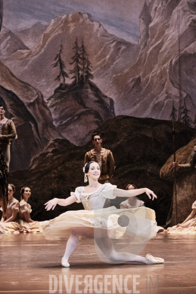 Giselle / Jean Coralli - Jules Perrot / Ballet de l Opéra national de paris