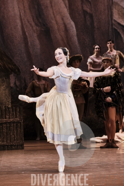 Giselle / Jean Coralli - Jules Perrot / Ballet de l Opéra national de paris