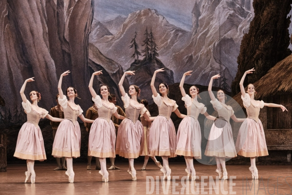 Giselle / Jean Coralli - Jules Perrot / Ballet de l Opéra national de paris