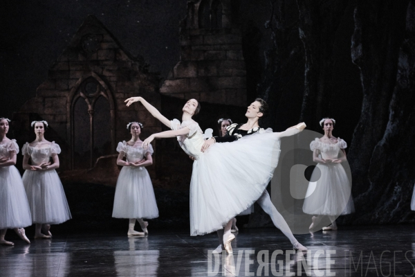 Giselle / Jean Coralli - Jules Perrot / Ballet de l Opéra national de paris