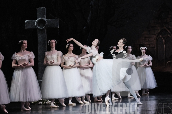 Giselle / Jean Coralli - Jules Perrot / Ballet de l Opéra national de paris