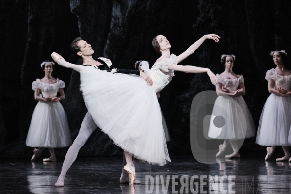 Giselle / Jean Coralli - Jules Perrot / Ballet de l Opéra national de paris