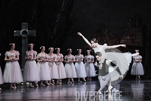 Giselle / Jean Coralli - Jules Perrot / Ballet de l Opéra national de paris