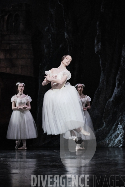 Giselle / Jean Coralli - Jules Perrot / Ballet de l Opéra national de paris