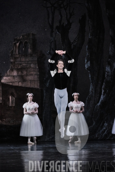 Giselle / Jean Coralli - Jules Perrot / Ballet de l Opéra national de paris