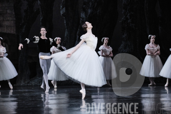 Giselle / Jean Coralli - Jules Perrot / Ballet de l Opéra national de paris