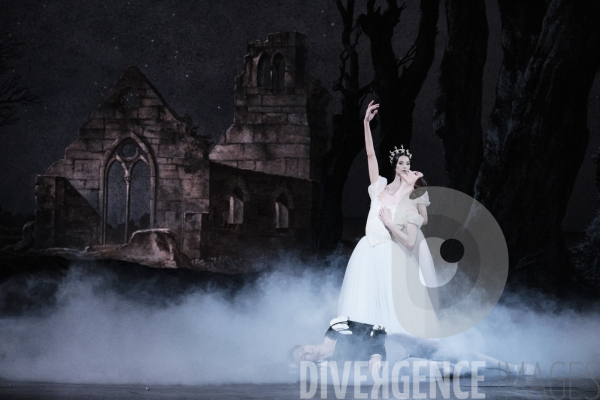 Giselle / Jean Coralli - Jules Perrot / Ballet de l Opéra national de paris