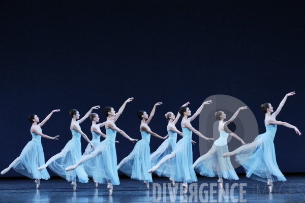 Sérénade / George Balanchine / Ballet de l Opéra national de paris