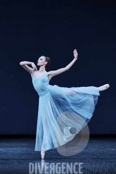 Sérénade / George Balanchine / Ballet de l Opéra national de paris