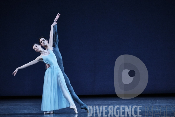 Sérénade / George Balanchine / Ballet de l Opéra national de paris