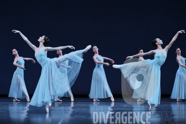 Sérénade / George Balanchine / Ballet de l Opéra national de paris