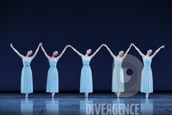 Sérénade / George Balanchine / Ballet de l Opéra national de paris