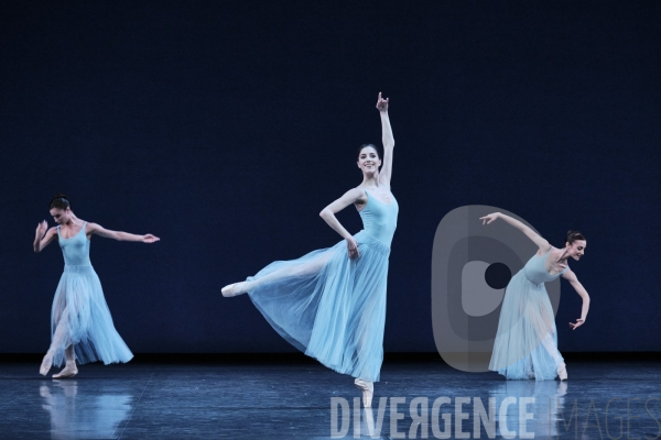 Sérénade / George Balanchine / Ballet de l Opéra national de paris