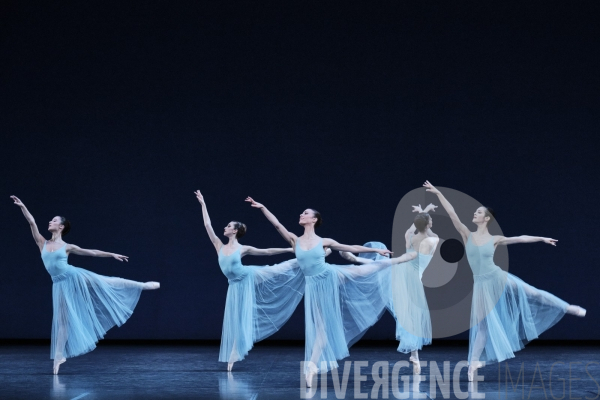 Sérénade / George Balanchine / Ballet de l Opéra national de paris