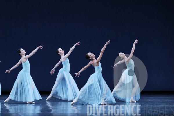 Sérénade / George Balanchine / Ballet de l Opéra national de paris