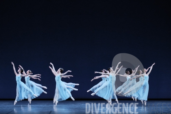 Sérénade / George Balanchine / Ballet de l Opéra national de paris