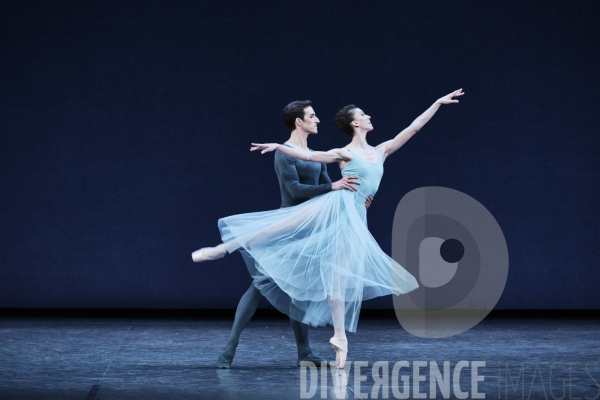 Sérénade / George Balanchine / Ballet de l Opéra national de paris