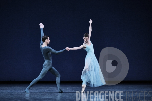 Sérénade / George Balanchine / Ballet de l Opéra national de paris