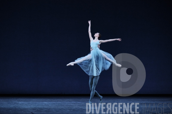 Sérénade / George Balanchine / Ballet de l Opéra national de paris