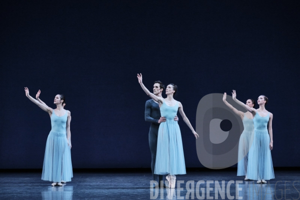 Sérénade / George Balanchine / Ballet de l Opéra national de paris