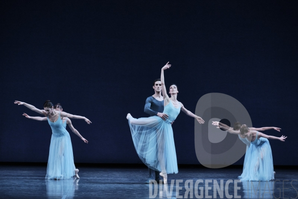 Sérénade / George Balanchine / Ballet de l Opéra national de paris